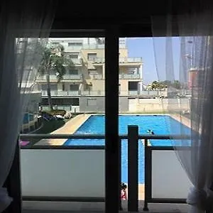 Amplio Duplex Con Piscina أوليفا